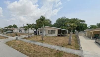 1732 NW 6th Ter photo 2