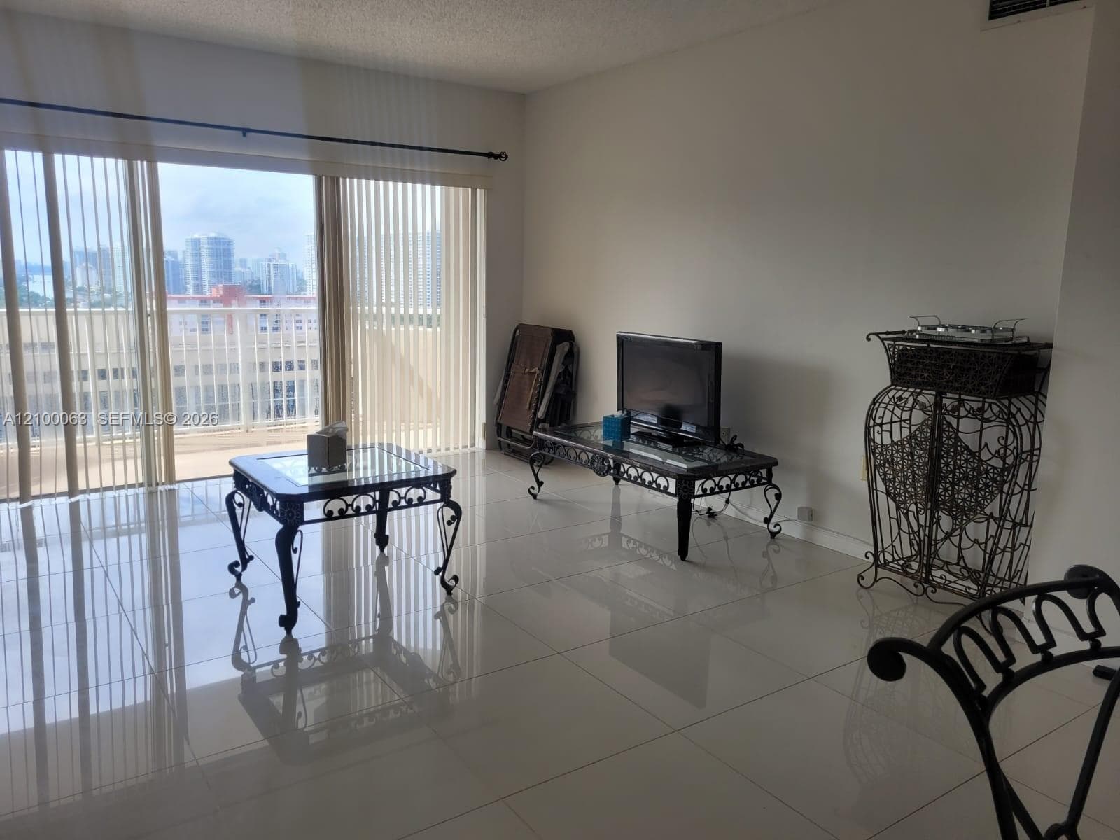 HEMISPHERES CONDO · #19N in Hallandale Beach - Photo 12