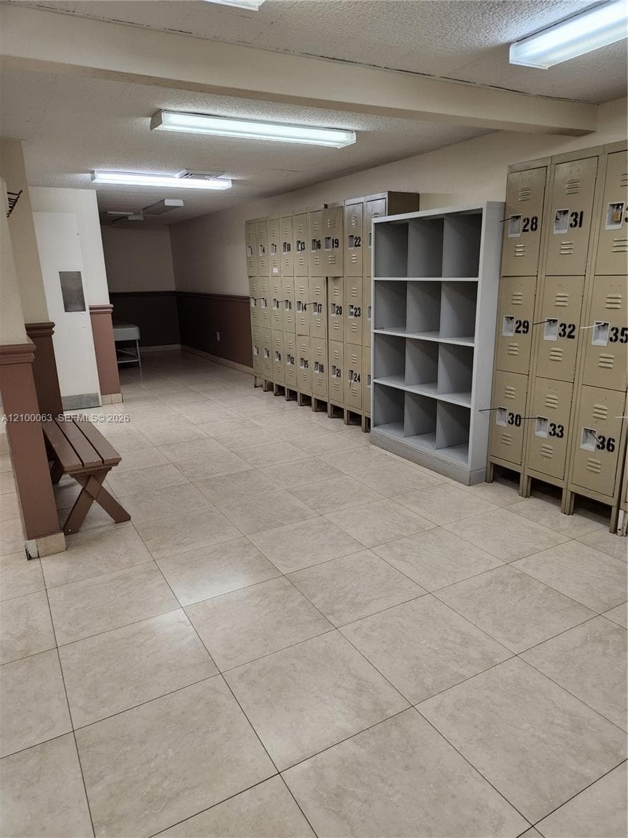Lockers ,,makes life easier