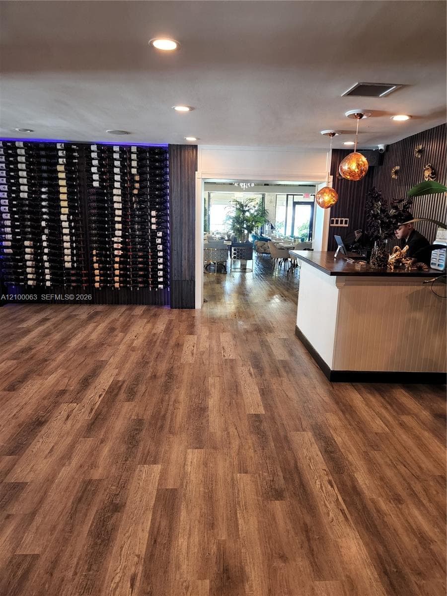 Mama Mias  ocean side restaurant