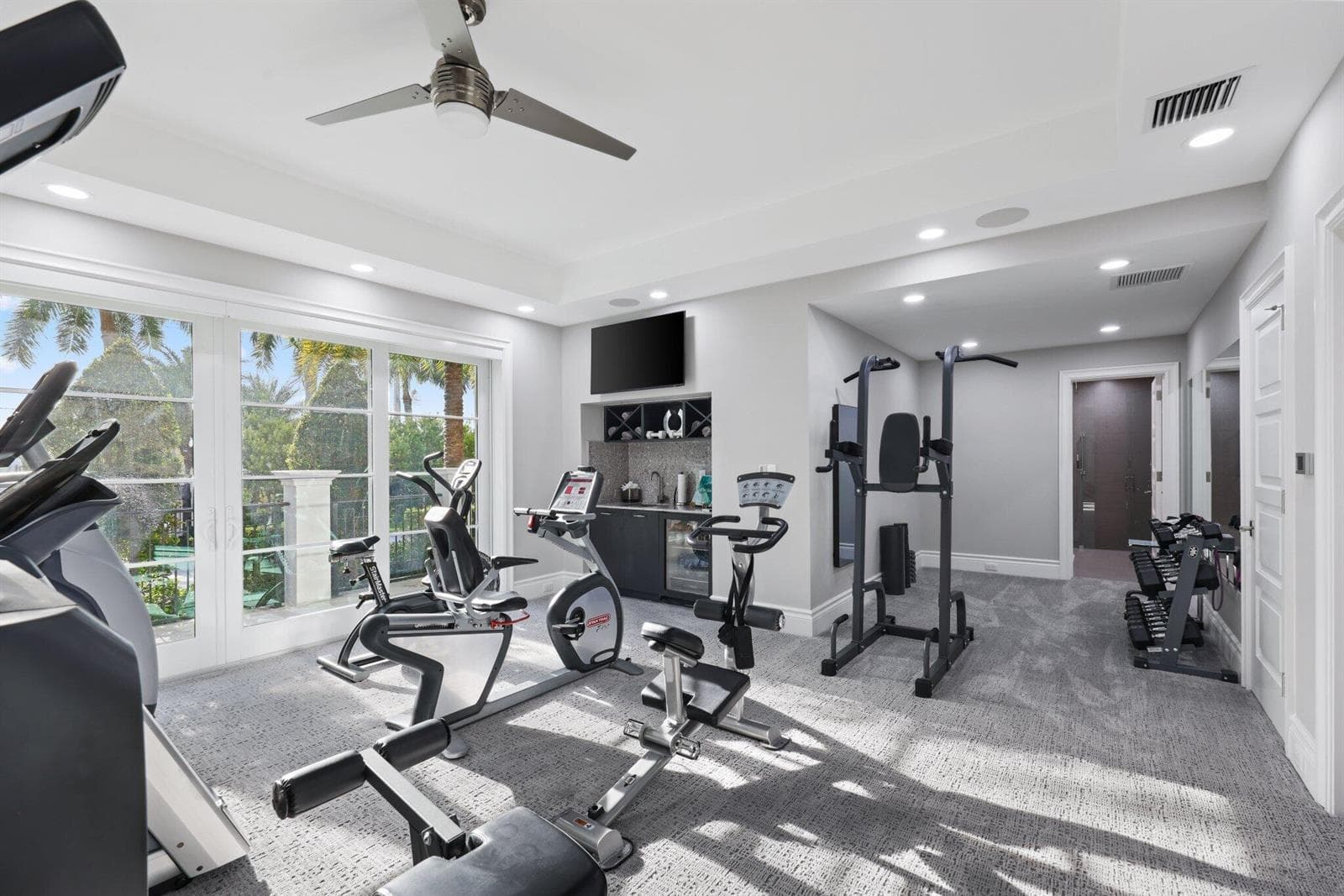 1001 Hillsboro Mile - 146.jpg-SMALL