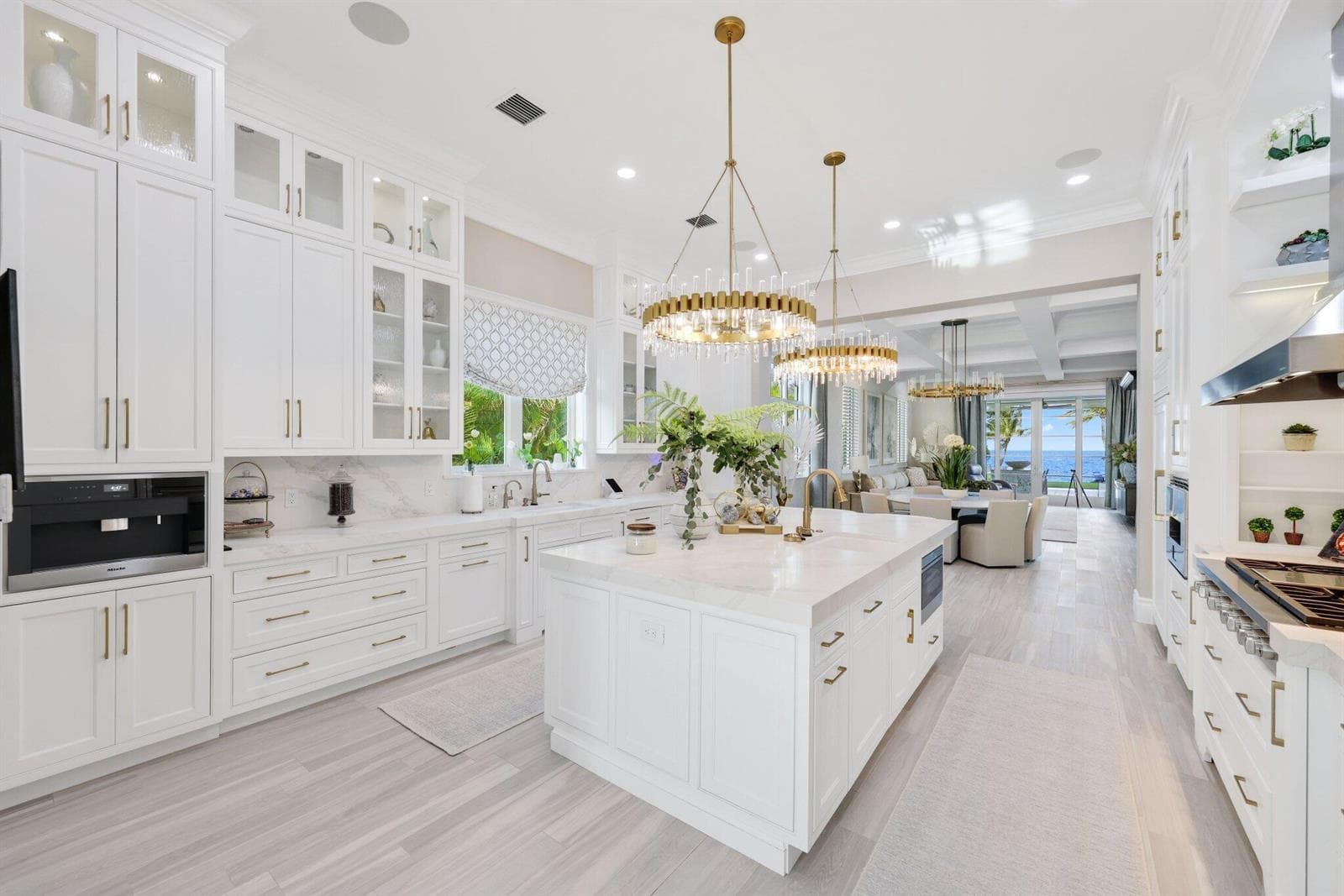 1001 Hillsboro Mile - 27.jpg-SMALL