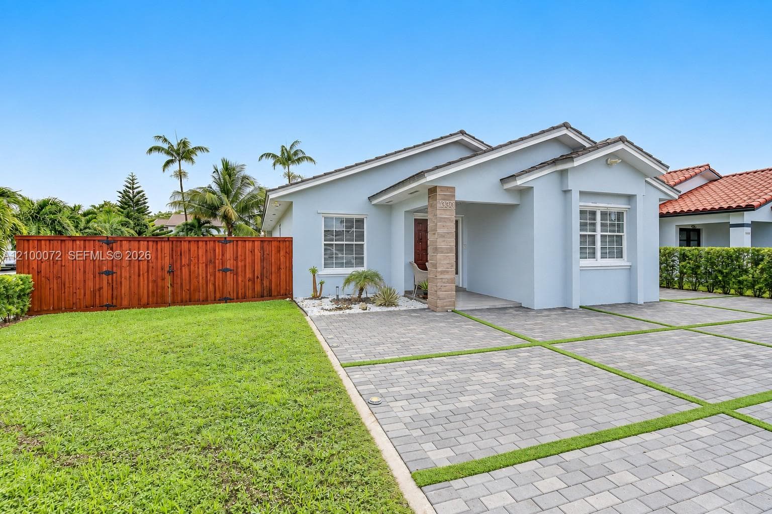 11330 SW 143rd Ct photo 2