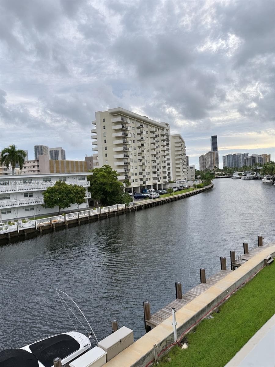 isle os paradise · #306 in Hallandale Beach - Photo 1