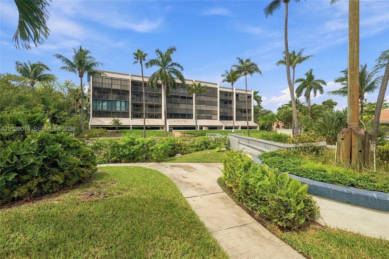 WATERMARK II CONDO · #205 in Dania Beach - Photo 27