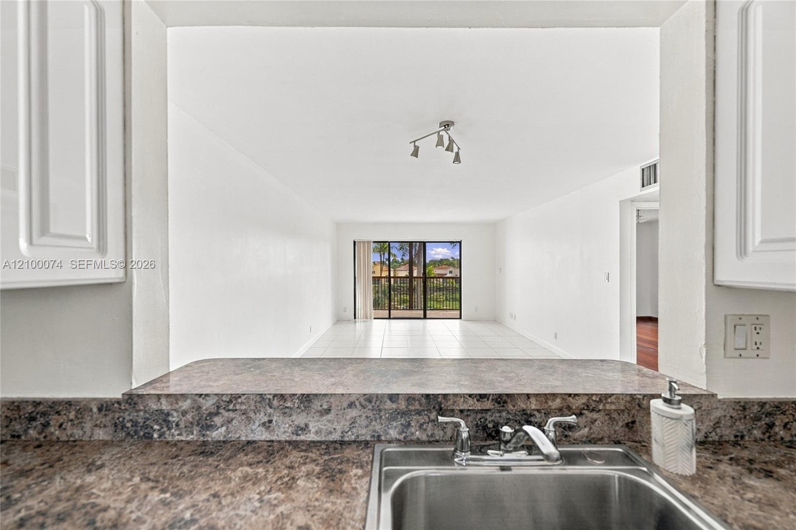 WATERMARK II CONDO · #205 in Dania Beach - Photo 14