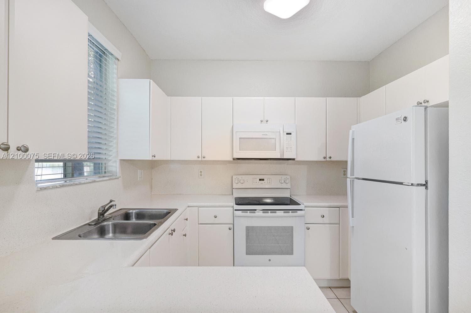2828 SE 16th Ave #114 photo 22