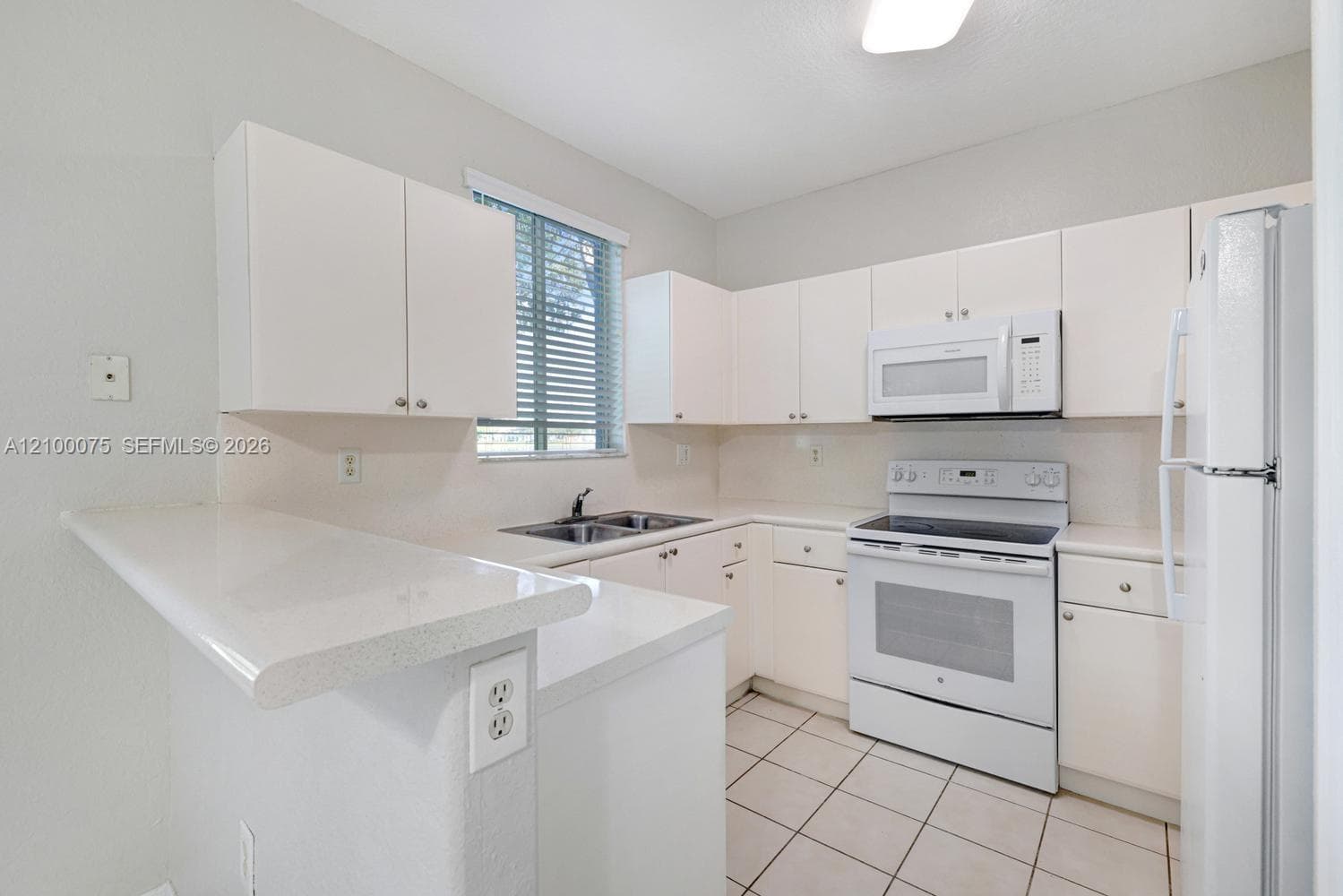 2828 SE 16th Ave #114 photo 24