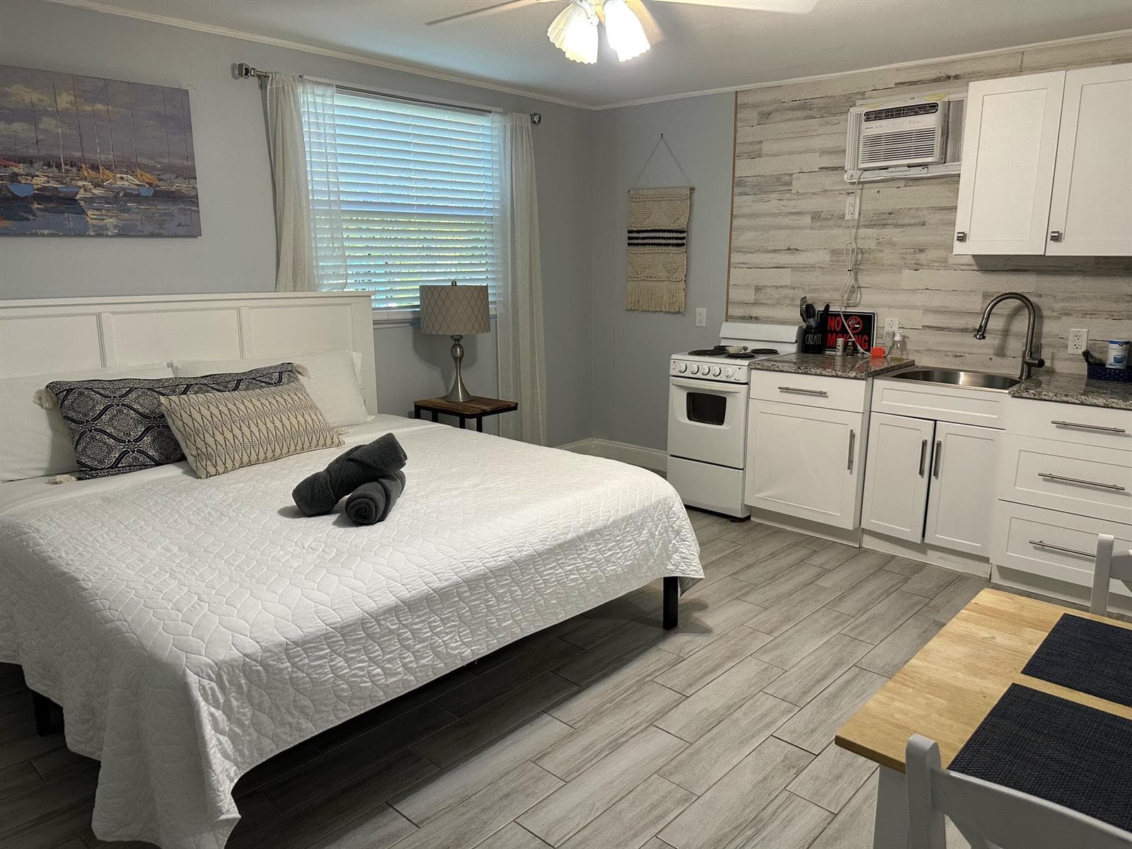 1258 Beach - Unit 9 - 10