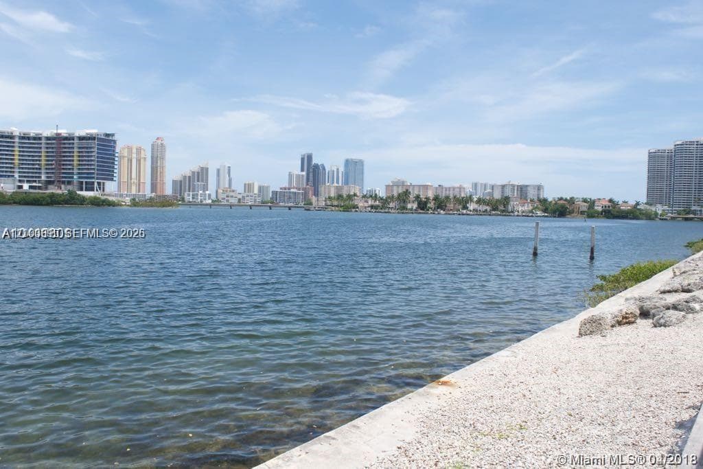 VILLAGE BY THE BAY CONDO · #13406 in Aventura - Photo 30