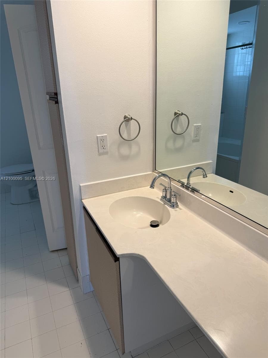 VILLAGE BY THE BAY CONDO · #13406 in Aventura - Photo 21