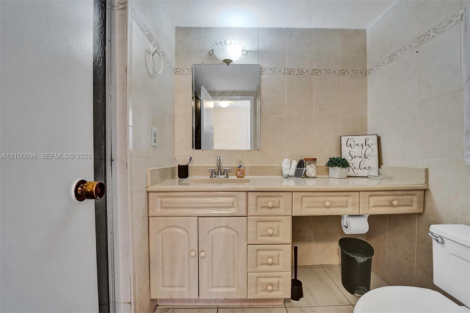 OLYMPUS CONDO · #1716 in Hallandale Beach - Photo 10