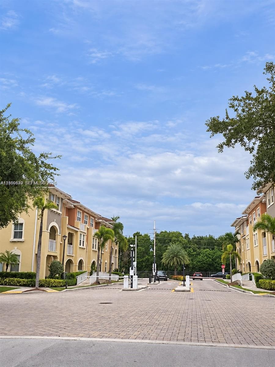 CORONADO AT DORAL II COND · #202 in Doral - Photo 16
