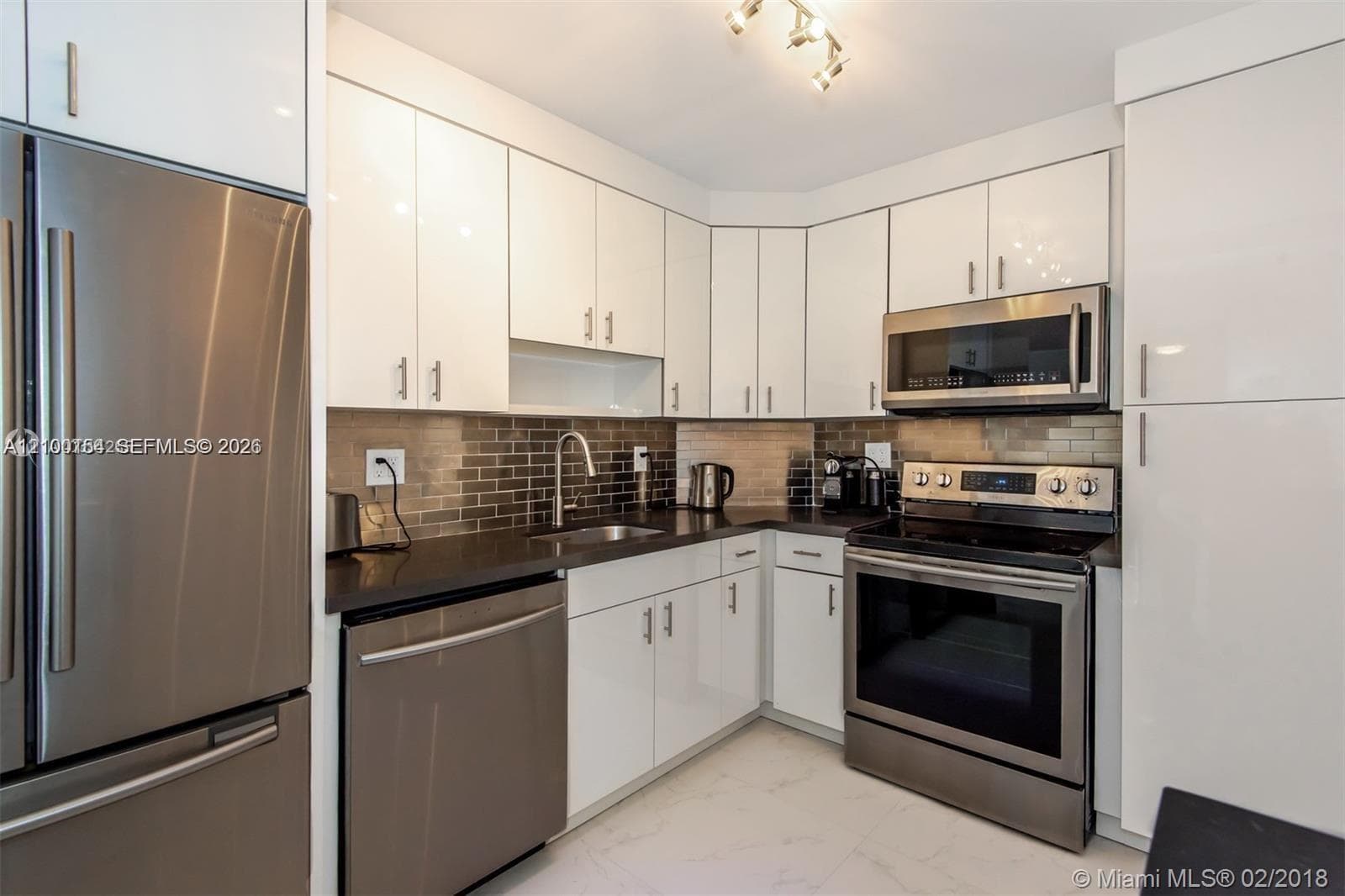 ARLEN HOUSE · #1102 in Sunny Isles Beach - Photo 13