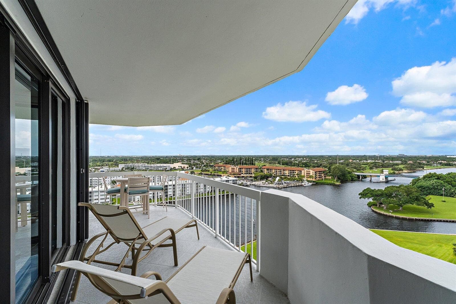 033-123LakeshoreDr-1544-NorthPalmBeach-S
