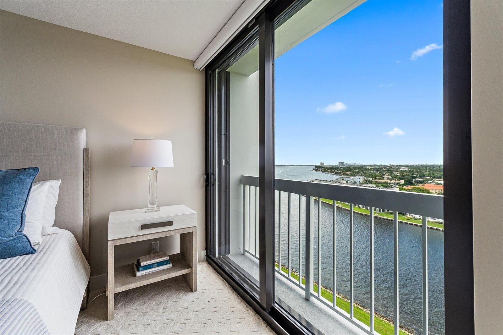 051-123LakeshoreDr-1544-NorthPalmBeach-S