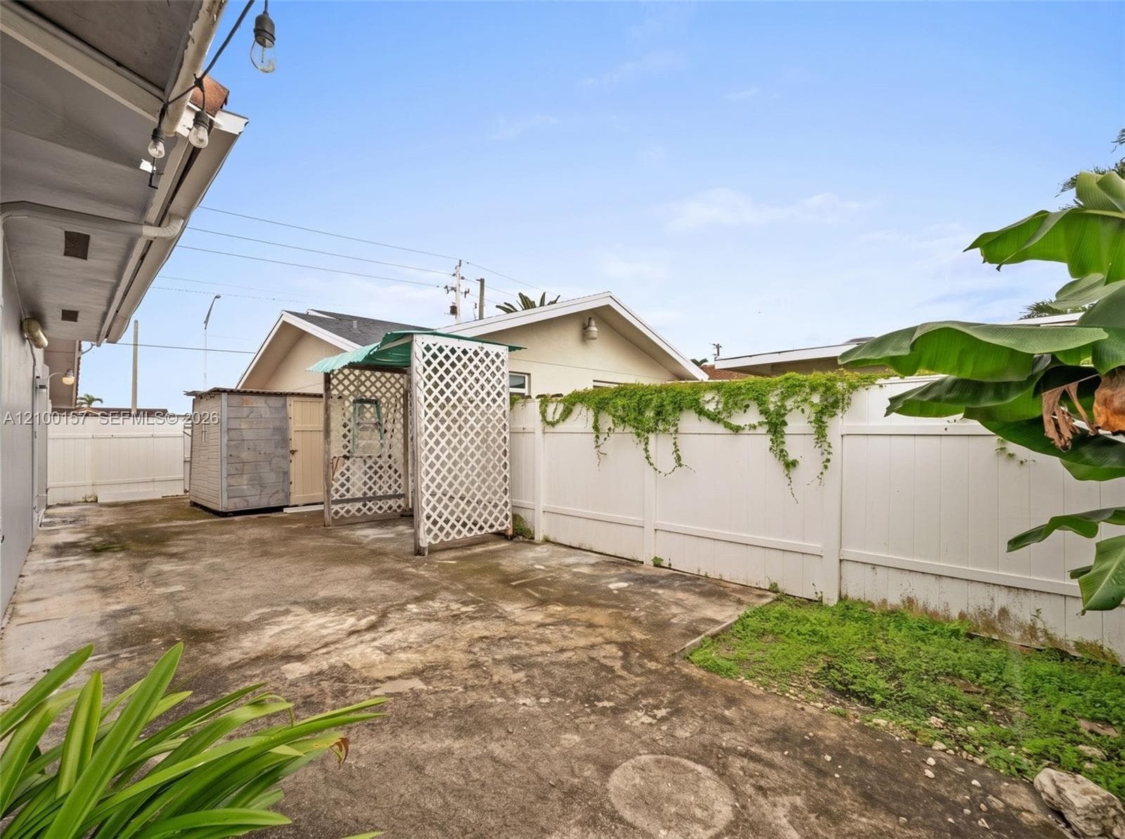 1280 SW 142nd Ave photo 30