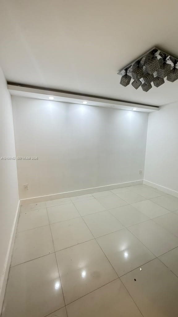 SEVENTH MOORINGS CONDOMIN · #409 in Miami - Photo 11