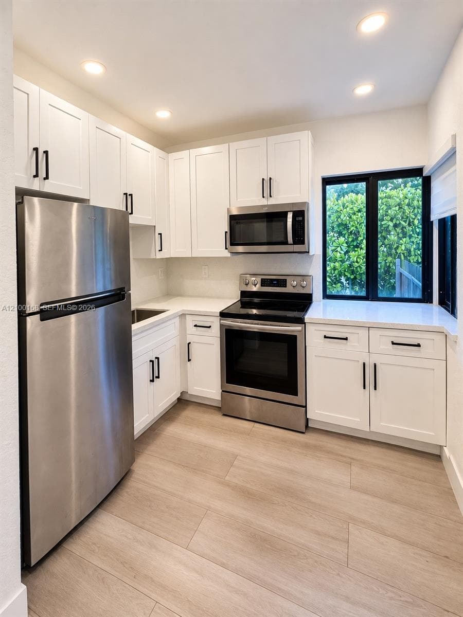 SUNSHINE MANOR · #1 in Miami - Photo 1