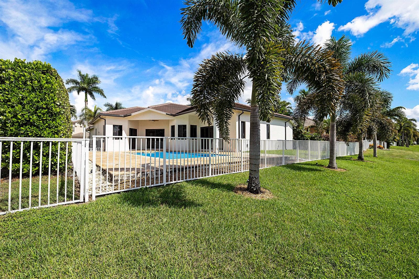 11618 Manatee Bay Lane -53