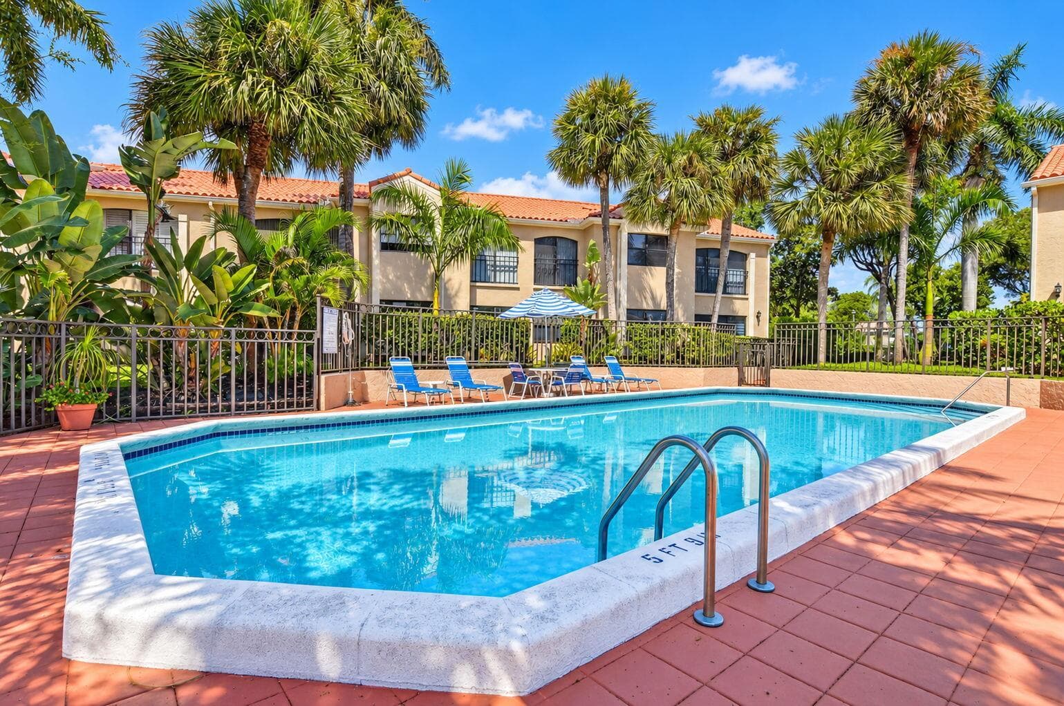 54-web-or-mls-Sunny South Florida Poolsi