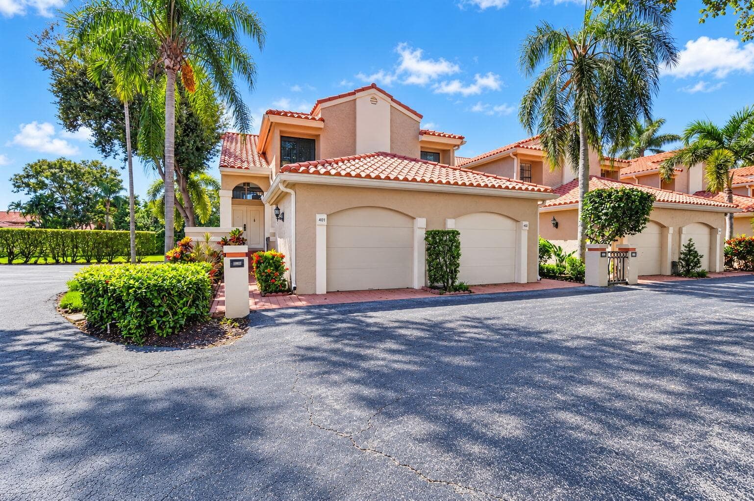 1-web-or-mls-Sunny South Florida Poolsid