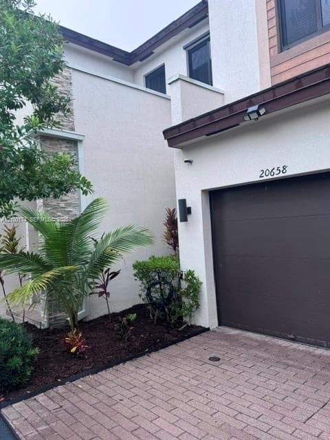 20658 NE 2nd Ct photo 2