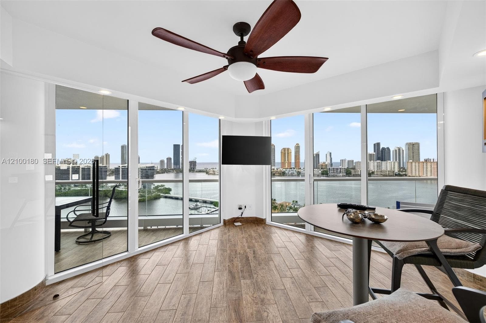 2000 Williams Island · #2409-2410 in Aventura - Photo 8