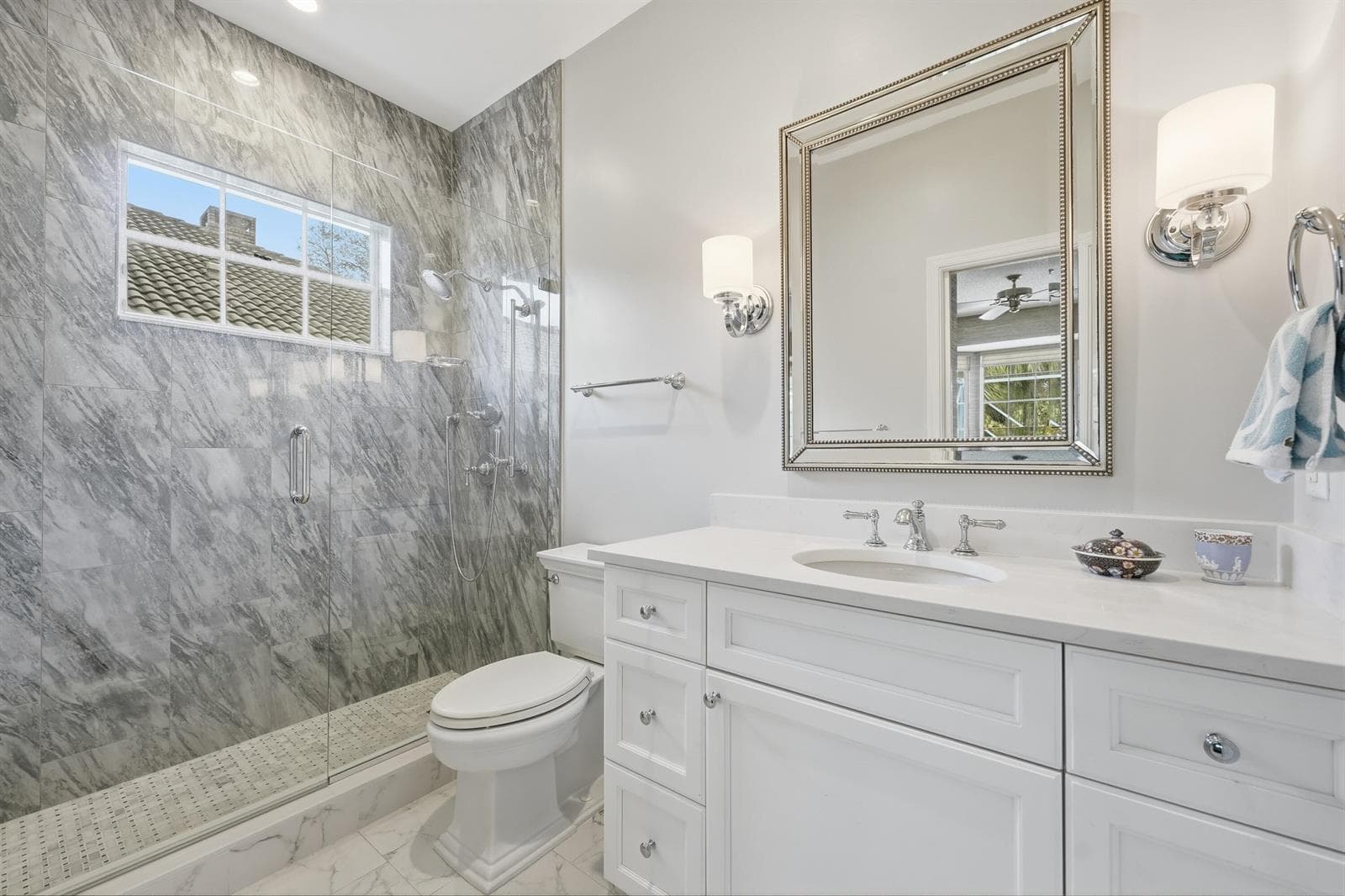 Bedroom 1 Full Bathroom