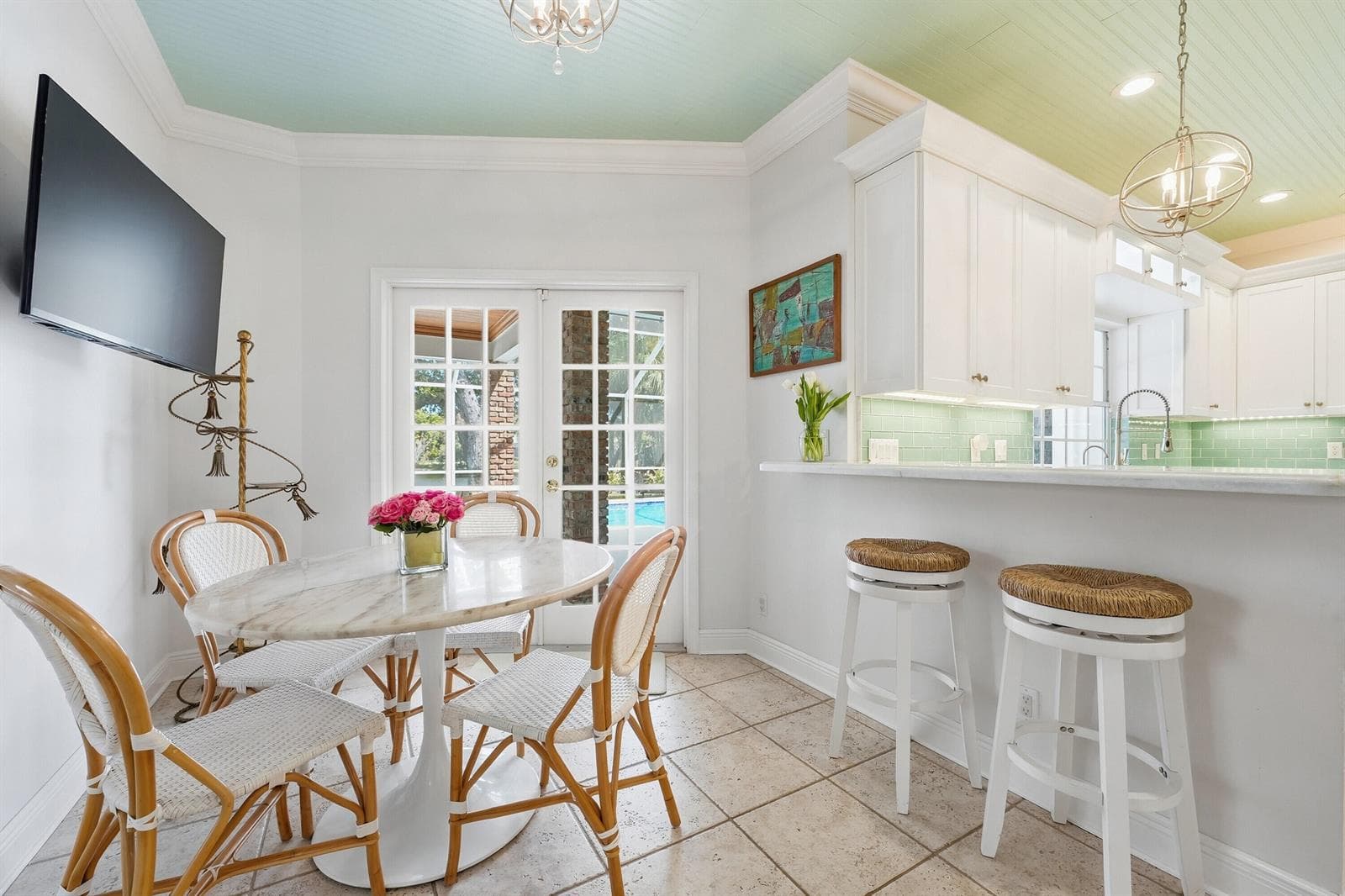 Eat in Kitchen