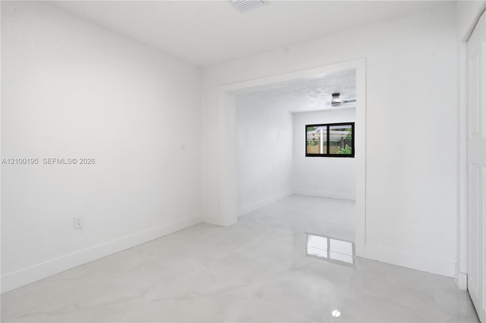 10830 SW 160th St photo 22