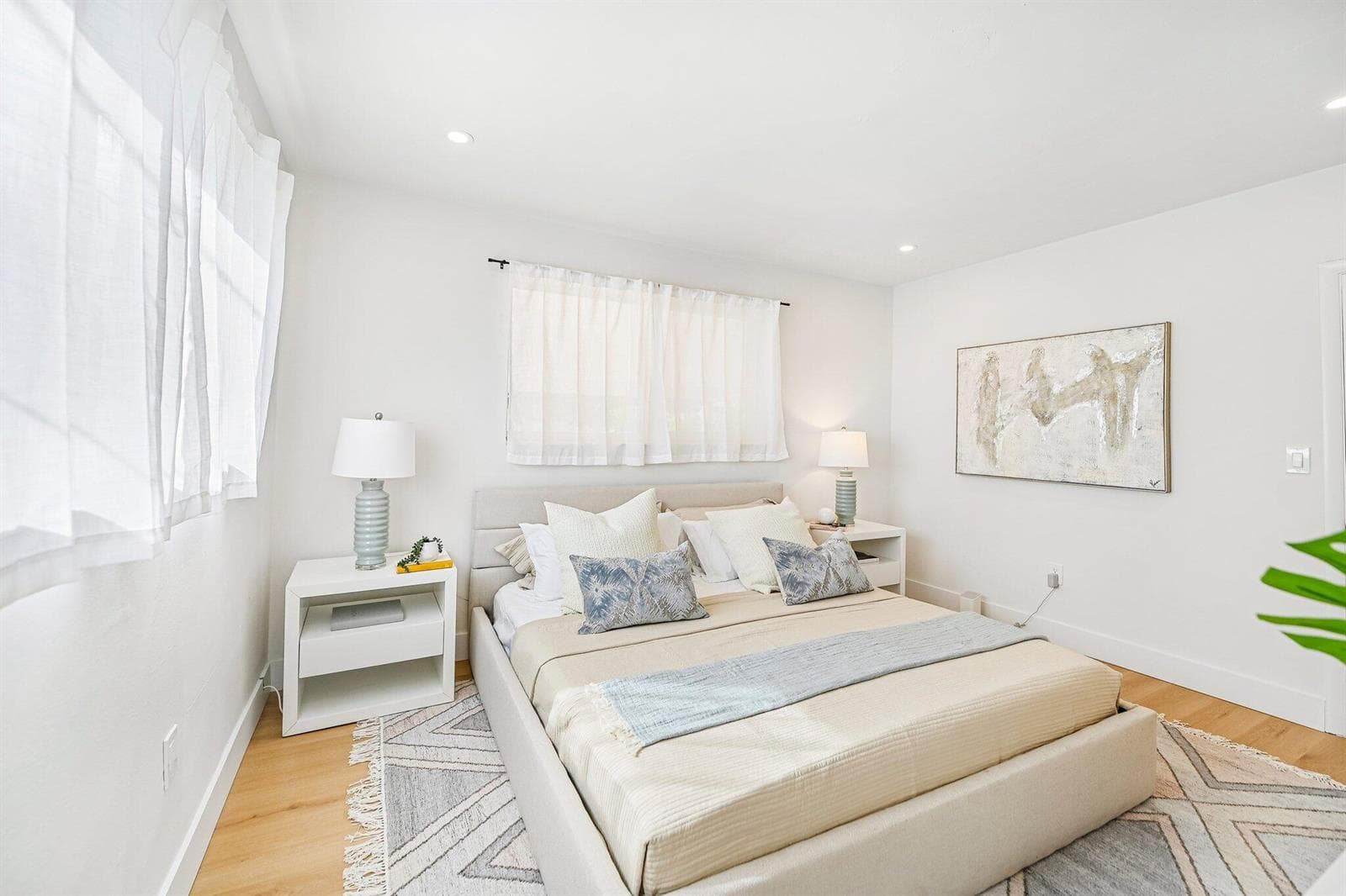 22-web-or-mls-NE 165th St-S0110-022