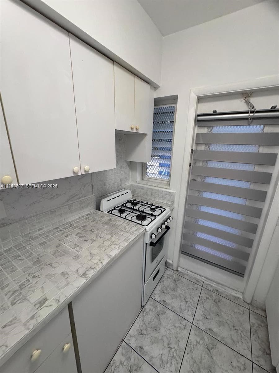 AMERICAN GARDENS CONDO · #2 in Miami Beach - Photo 8