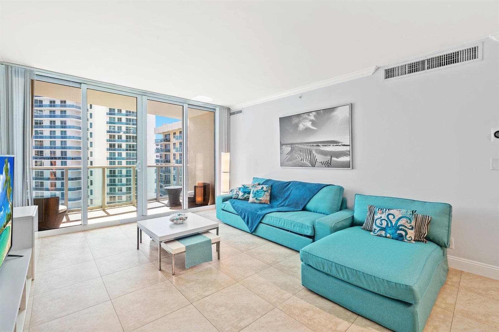 7-web-or-mls-2501-s-ocean-dr-1516