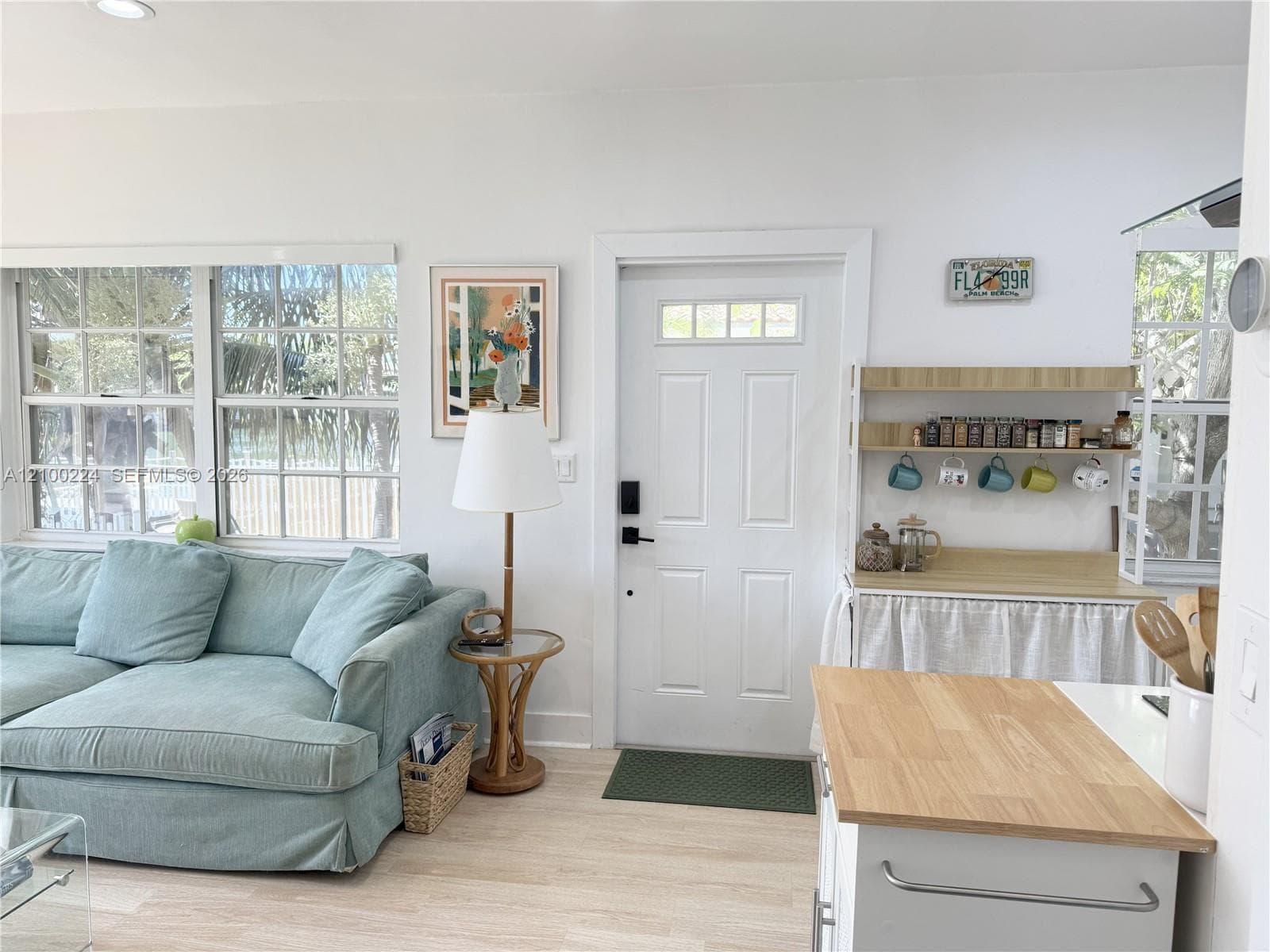8401 Crespi Blvd #1 photo 11