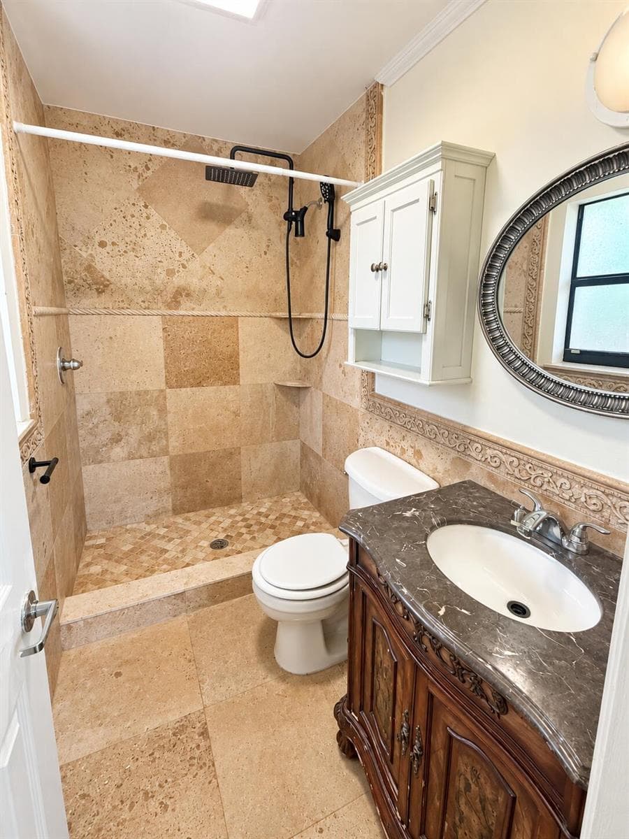 Elegant Mediterranean Bathroom Retreat