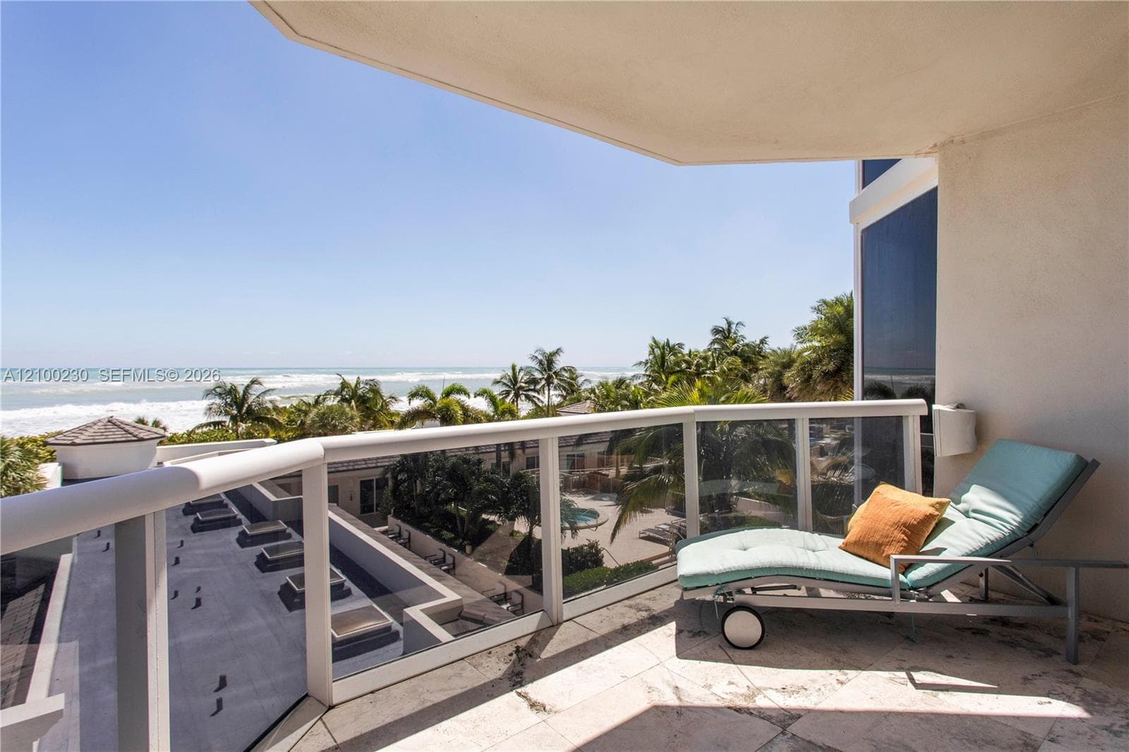 Blue Diamond · #401 in Miami Beach - Photo 14