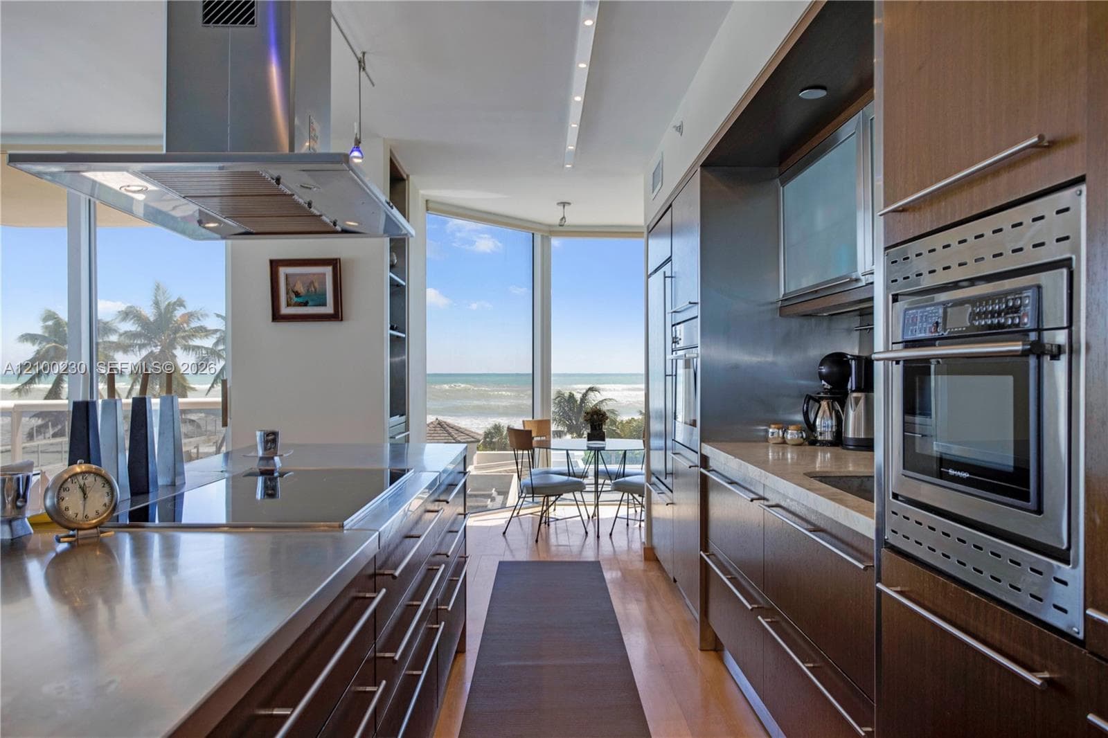 Blue Diamond · #401 in Miami Beach - Photo 4