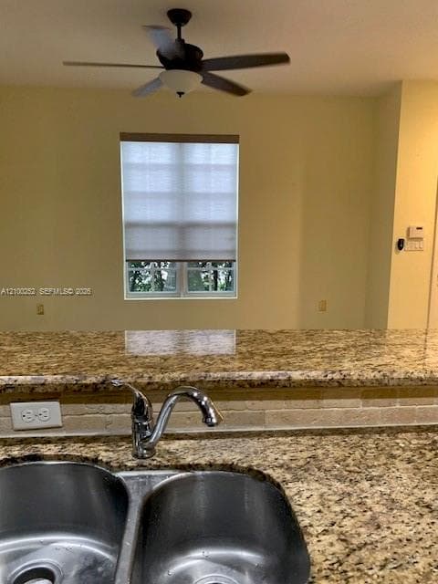 242 SW 7th Ct photo 6