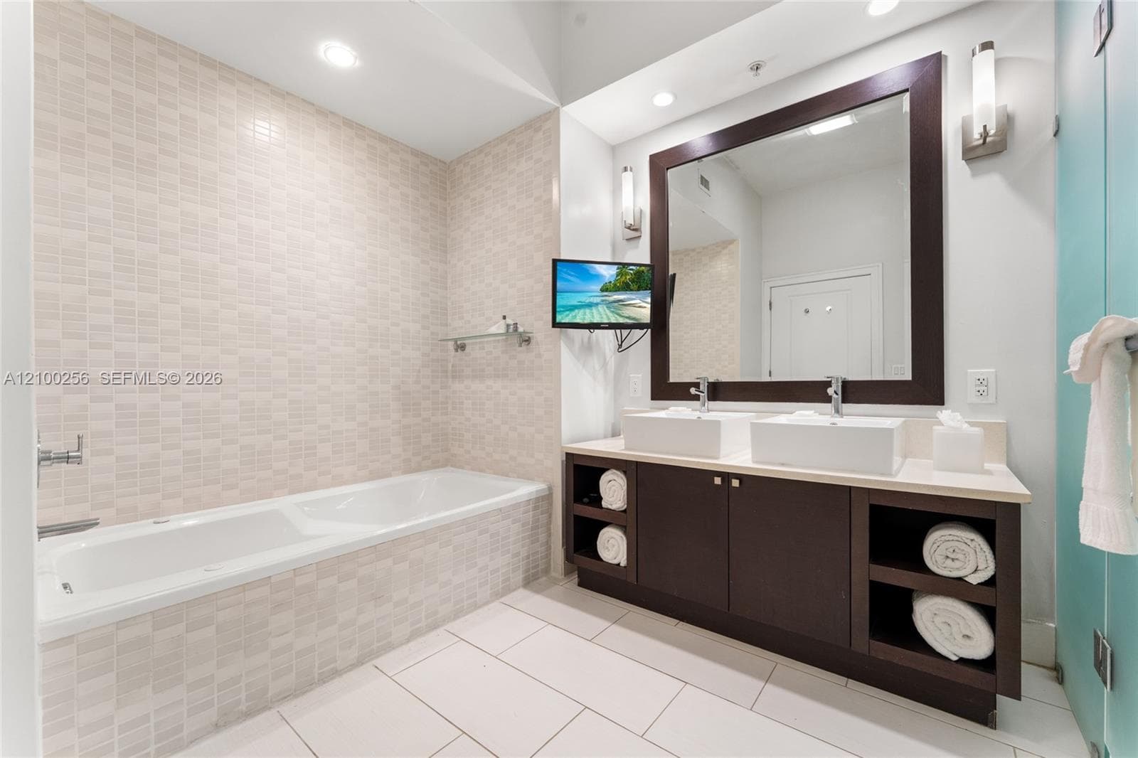The Blue Doral · #408 in Doral - Photo 9