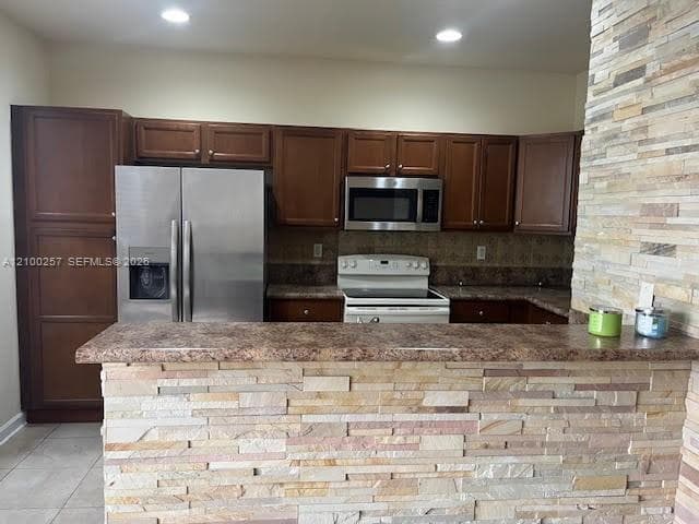 17087 SW 93rd St #0 photo 2