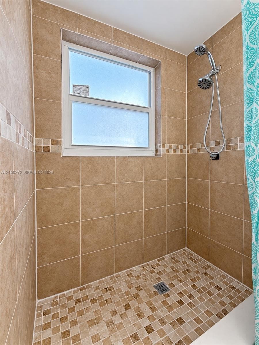 COMMERCIAL CENTER · #1 in Miami - Photo 20