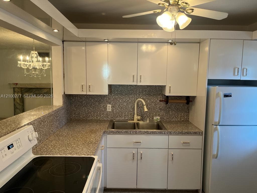 APRIL SONG CONDO · #115 in Hallandale Beach - Photo 15