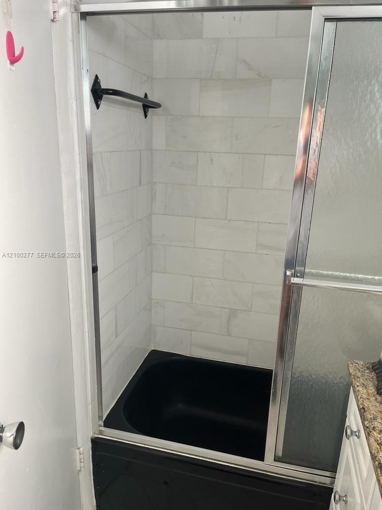 APRIL SONG CONDO · #115 in Hallandale Beach - Photo 11
