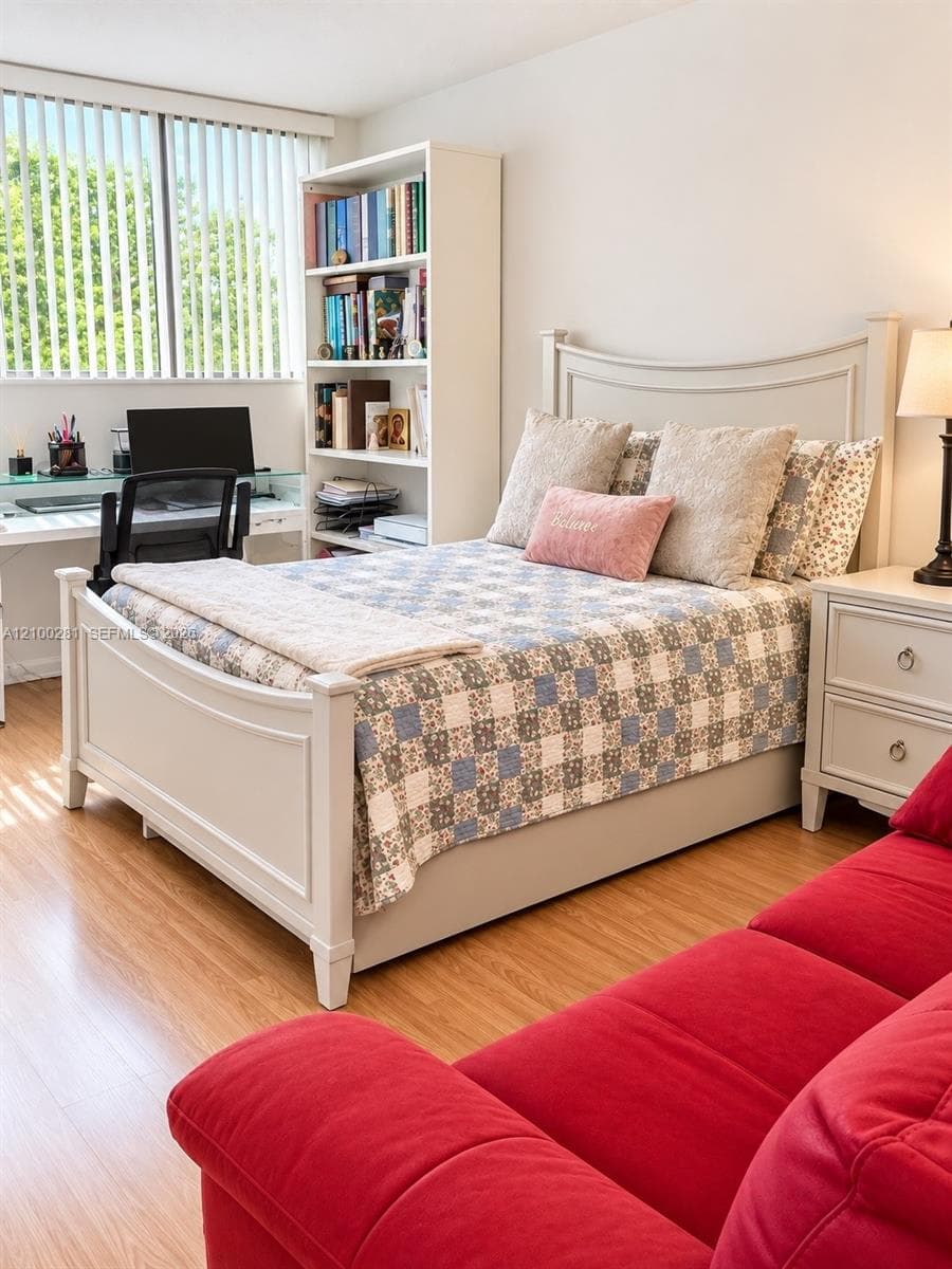 CASPER HOUSE · #305 in Doral - Photo 3