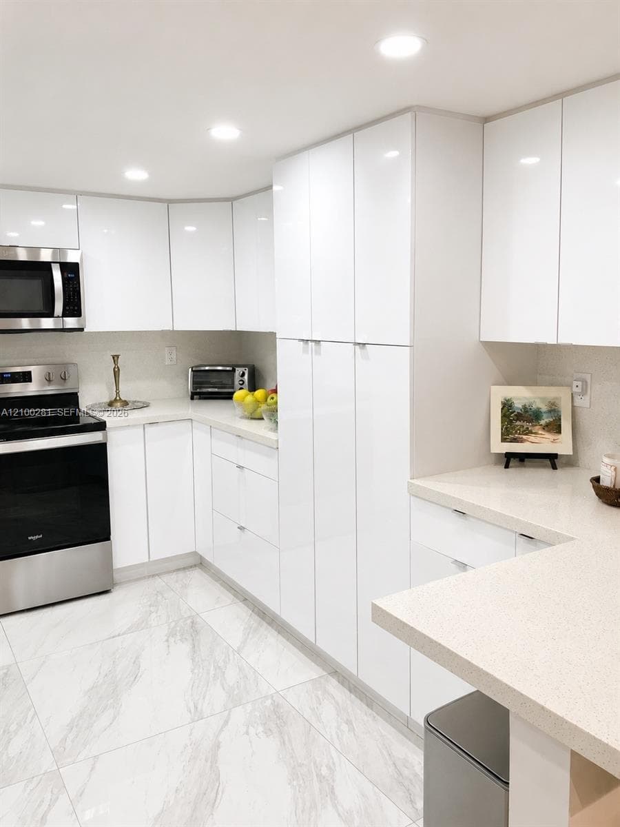 CASPER HOUSE · #305 in Doral - Photo 1