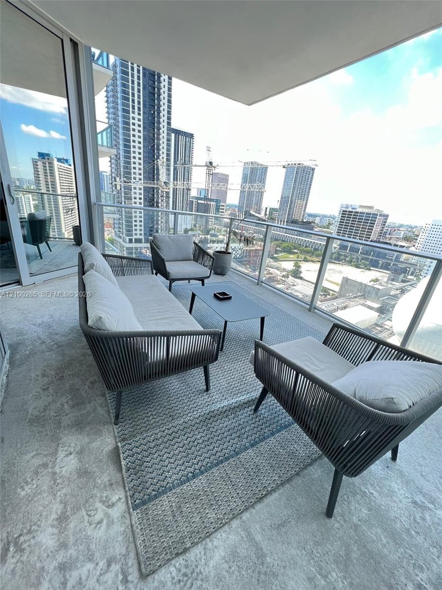 Paramount Miami Worldcenter · #1906 in Miami - Photo 27