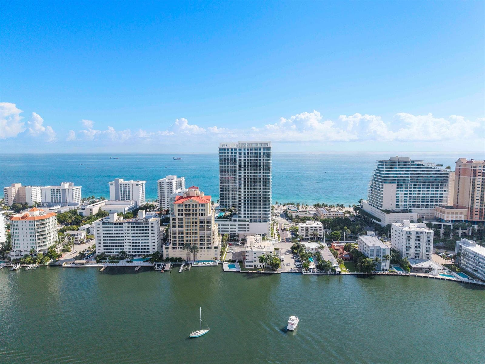 151 N Seabreeze Blvd u1703_010