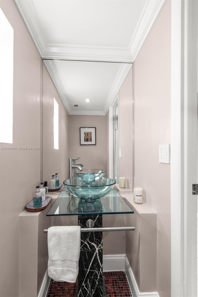 10000 Plaza · #401 in Bay Harbor Islands - Photo 16