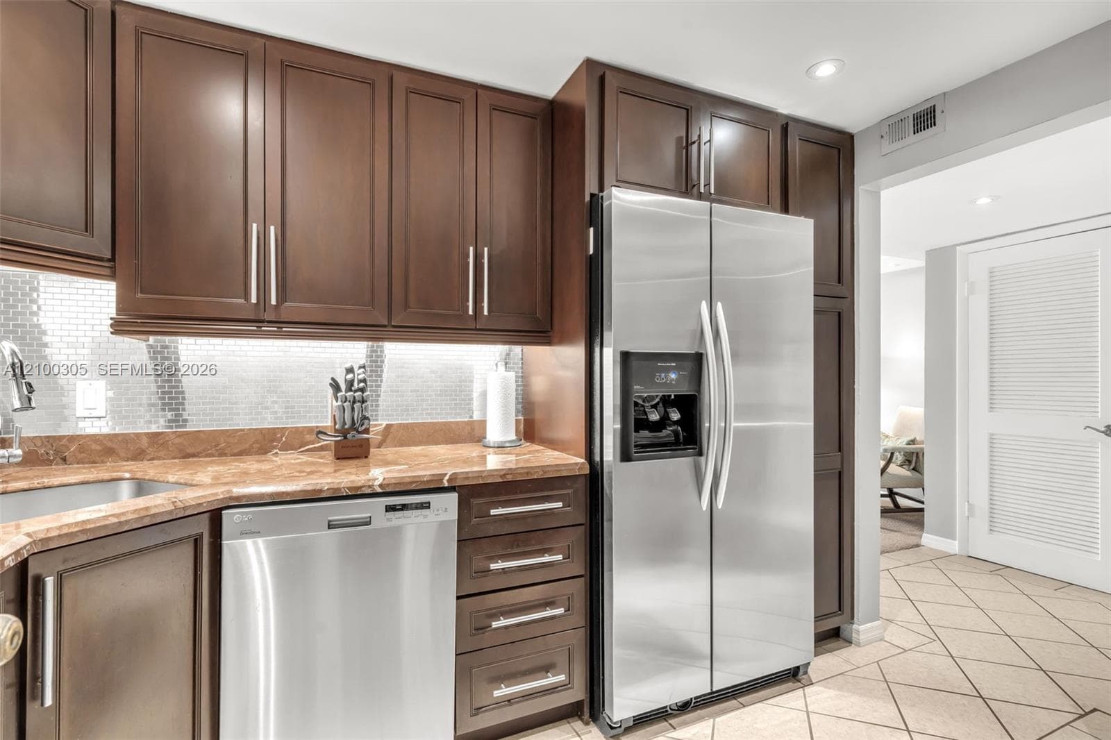 10000 Plaza · #401 in Bay Harbor Islands - Photo 8